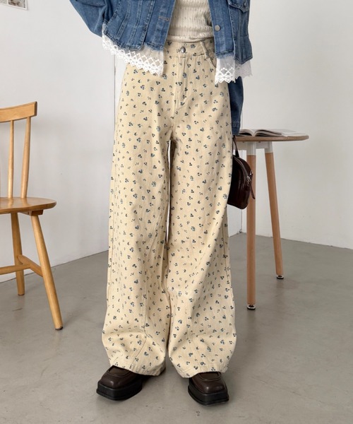 SOLLON.（ソルロン）の「小花柄ワイドパンツ（その他パンツ・レディース・ブラック/クリーム・M）」の5枚目の写真
