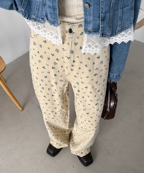 SOLLON.（ソルロン）の「小花柄ワイドパンツ（その他パンツ・レディース・ブラック/クリーム・M）」の3枚目の写真