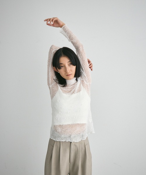 Lutim by u(ルチバイユー)の「Bottole neck lace tops/ボトルネックレーストップス(Tシャツ/カットソー・レディース・アイボリー/ブラック・FREE)」の8枚目の写真