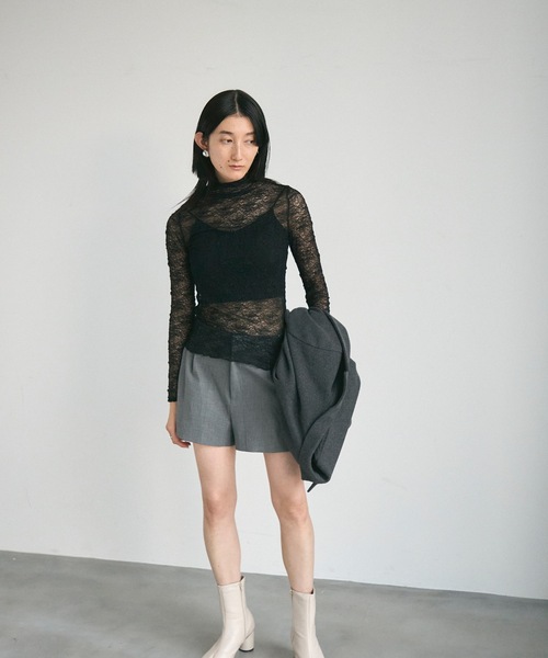 Lutim by u(ルチバイユー)の「Bottole neck lace tops/ボトルネックレーストップス(Tシャツ/カットソー・レディース・アイボリー/ブラック・FREE)」の20枚目の写真