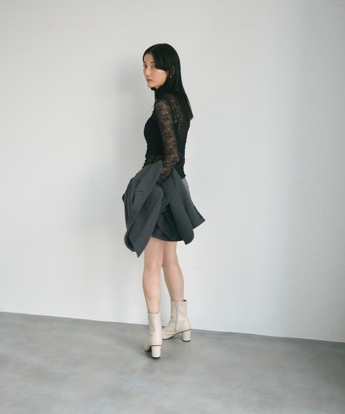 Lutim by u(ルチバイユー)の「Bottole neck lace tops/ボトルネックレーストップス(Tシャツ/カットソー・レディース・アイボリー/ブラック・FREE)」の21枚目の写真