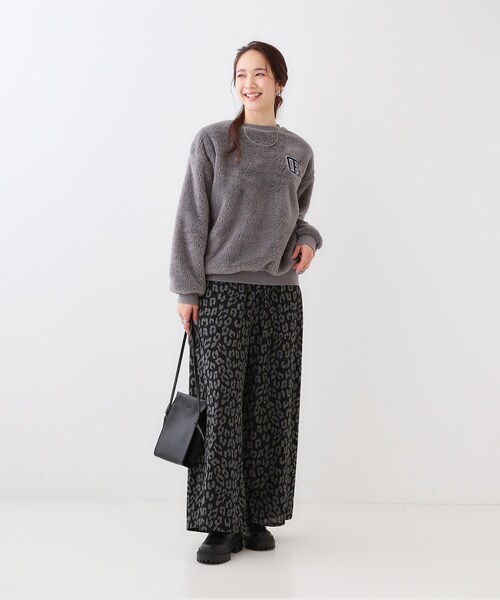 Cutie Blonde（キューティーブロンド）の「【洗える/S-LL】毛布に包まれているような着心地 やわらかボアトップス（Tシャツ/カットソー・レディース・グレー/チャコールグレー・01/02/04/03）」の5枚目の写真