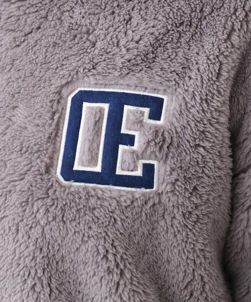 Cutie Blonde（キューティーブロンド）の「【洗える/S-LL】毛布に包まれているような着心地 やわらかボアトップス（Tシャツ/カットソー・レディース・グレー/チャコールグレー・01/02/04/03）」の6枚目の写真