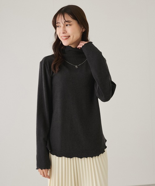 Jayro(ジャイロ)の「ネックレス刺繍あったかインナー(Tシャツ/カットソー・レディース・ブラック/レッド/ホワイト系その他/グレー/チャコールグレー・FREE)」の3枚目の写真