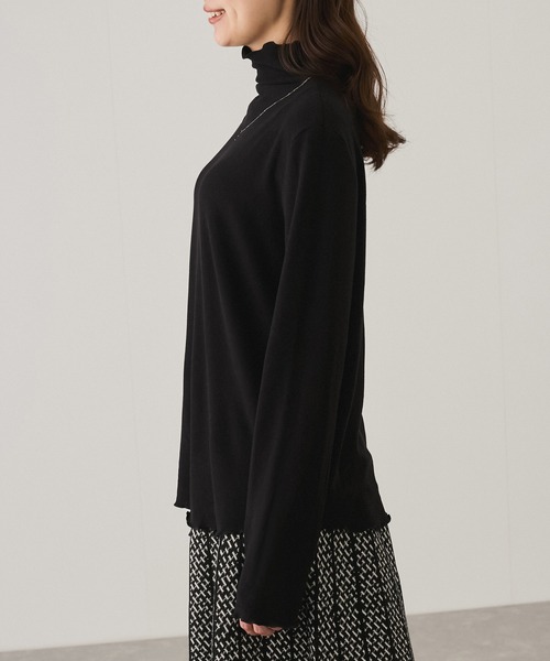 Jayro(ジャイロ)の「ネックレス刺繍あったかインナー(Tシャツ/カットソー・レディース・ブラック/レッド/ホワイト系その他/グレー/チャコールグレー・FREE)」の13枚目の写真