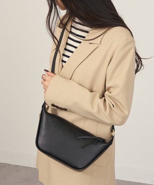 MARCO BIANCHINI（マルコビアンチーニ）の「【MARCO BIANCHINI】イタリアンレザー ショルダーバッグ 24062（ショルダーバッグ・レディース・シルバー/ブラック・FREE）」の10枚目の写真