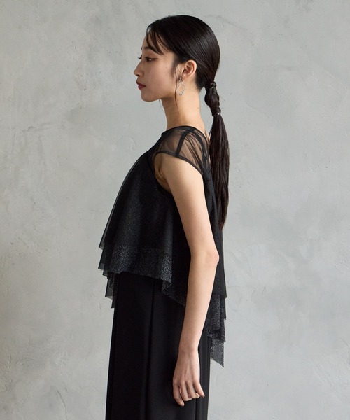 AIMER(エメ)の「アシンメトリーラメチュール2WAYブラウス(シャツ/ブラウス・レディース・ベージュ/ブラック/グレー・MEDIUM)」の17枚目の写真