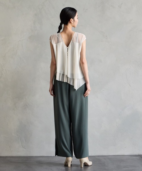 AIMER(エメ)の「アシンメトリーラメチュール2WAYブラウス(シャツ/ブラウス・レディース・ベージュ/ブラック/グレー・MEDIUM)」の6枚目の写真