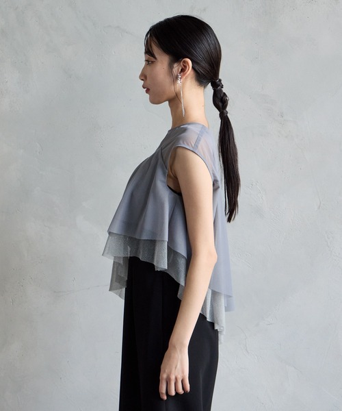 AIMER(エメ)の「アシンメトリーラメチュール2WAYブラウス(シャツ/ブラウス・レディース・ベージュ/ブラック/グレー・MEDIUM)」の12枚目の写真