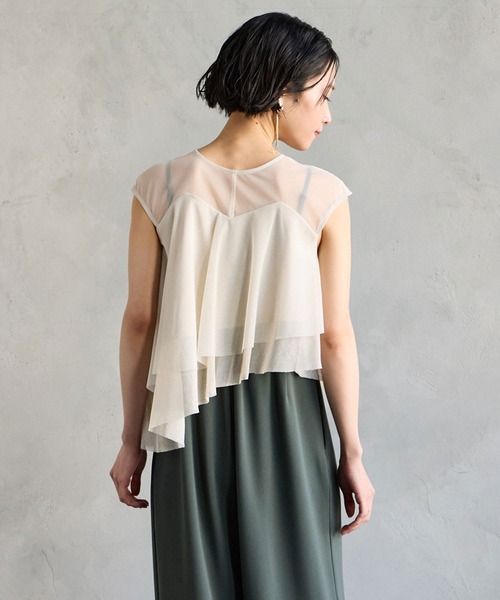 AIMER(エメ)の「アシンメトリーラメチュール2WAYブラウス(シャツ/ブラウス・レディース・ベージュ/ブラック/グレー・MEDIUM)」の9枚目の写真