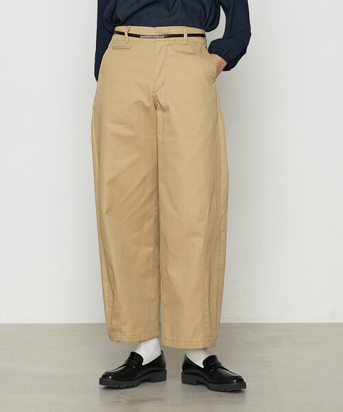 COMME CA(コムサ)の「ポリエステル/コットン20sツイル チノパンツ(チノパンツ・レディース・ベージュ/ライトグレー/キャメル・9号/11号)」の3枚目の写真