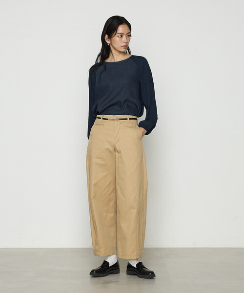 COMME CA(コムサ)の「ポリエステル/コットン20sツイル チノパンツ(チノパンツ・レディース・ベージュ/ライトグレー/キャメル・9号/11号)」の16枚目の写真