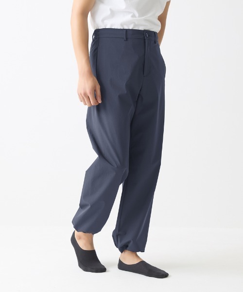 BODY WILD(ボディーワイルド)の「BODY WILD by BEAMS DESIGN ストレッチナイロン ロングパンツ 前開き仕様(その他パンツ・メンズ・ブラック/ネイビー・LARGE/MEDIUM)」の7枚目の写真
