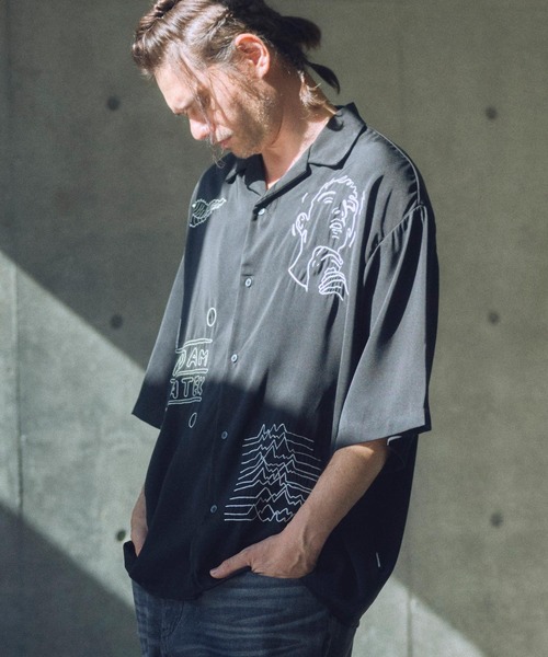 ADAM PATEK(アダムパテック)の「mhs2320-mad embroidery short sleeve shirt ショートスリーブシャツ(シャツ/ブラウス・メンズ・ブラック/ホワイト・2/1)」の3枚目の写真