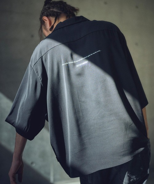 ADAM PATEK(アダムパテック)の「mhs2320-mad embroidery short sleeve shirt ショートスリーブシャツ(シャツ/ブラウス・メンズ・ブラック/ホワイト・2/1)」の4枚目の写真