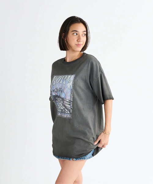 ROXY（ロキシー）の「SURFING HORIZONS /ロキシーオーバーサイズシルエット半袖Tシャツ（Tシャツ/カットソー・レディース・イエロー/ホワイト/ブラック・MEDIUM/LARGE/SMALL）」の13枚目の写真