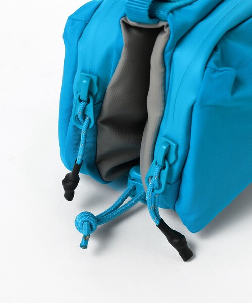 Topologie(トポロジー)の「Topologie / Bottle Sacoche M【バッグ単体】(ショルダーバッグ・レディース・ブルー/ブラック/オリーブ・ONE SIZE)」の19枚目の写真