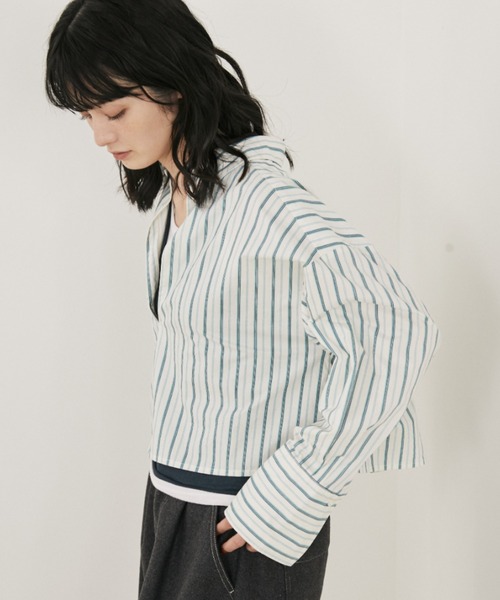 MERLOT(メルロー)の「【動画あり】マルチストライプショートスキッパーシャツ(シャツ/ブラウス・レディース・ブルー/ベージュ・FREE)」の10枚目の写真