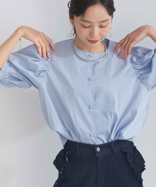 PICCIN(ピッチン)の「ノーカラーバルーンスリーブブラウス(シャツ/ブラウス・レディース・オフホワイト/ブラック/サックスブルー・M)」の3枚目の写真