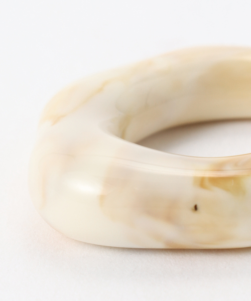 JOURNAL STANDARD relume(ジャーナルスタンダード レリューム)の「RELUME レジンピアス(ピアス(両耳用)・レディース・アイボリー/グリーン/ブラウン・FREE)」の5枚目の写真