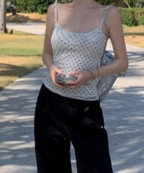 Mejoul(メジュール)の「ドット柄キャミソール(キャミソール・レディース・ホワイト/ブラック・F)」の9枚目の写真