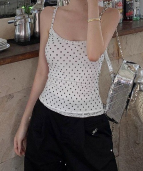 Mejoul(メジュール)の「ドット柄キャミソール(キャミソール・レディース・ホワイト/ブラック・F)」の8枚目の写真