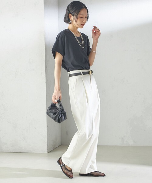SHIPS(シップス)の「【SHIPS別注】assiette:〈手洗い可能〉プレミアム 天竺 Uネック TEE(Tシャツ/カットソー・レディース・ホワイト/ライトグリーン/ネイビー・ONE SIZE)」の11枚目の写真