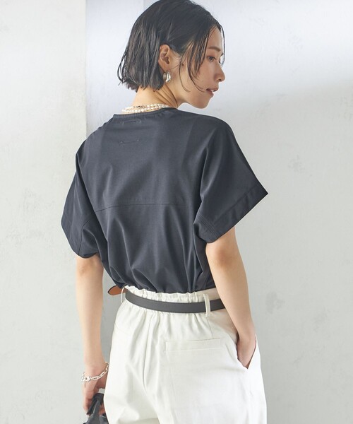 SHIPS(シップス)の「【SHIPS別注】assiette:〈手洗い可能〉プレミアム 天竺 Uネック TEE(Tシャツ/カットソー・レディース・ホワイト/ライトグリーン/ネイビー・ONE SIZE)」の7枚目の写真