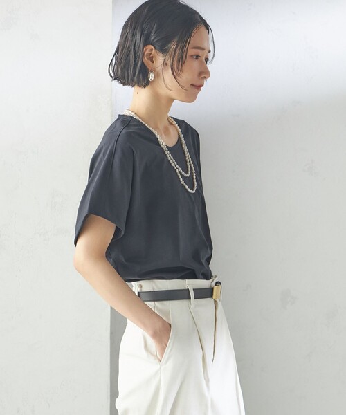 SHIPS(シップス)の「【SHIPS別注】assiette:〈手洗い可能〉プレミアム 天竺 Uネック TEE(Tシャツ/カットソー・レディース・ホワイト/ライトグリーン/ネイビー・ONE SIZE)」の13枚目の写真