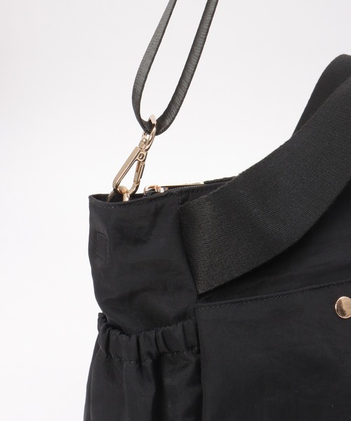 ikka（イッカ）の「撥水ナイロン2WAYショルダーバッグ（ショルダーバッグ・レディース・ブラック/ライム・FREE）」の10枚目の写真