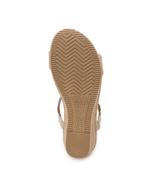 SHOO・LA・RUE（シューラルー）の「ビジューYストラップサンダル（サンダル・レディース・ダークグレー/ゴールド/ナチュラル・35/45）」の9枚目の写真