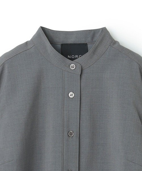 N.O.R.C(ノーク)の「ウォッシャブルハーフスリーブシャツ【CLEAN MOTION】(シャツ/ブラウス・レディース・ネイビー/チャコール・フリー)」の5枚目の写真
