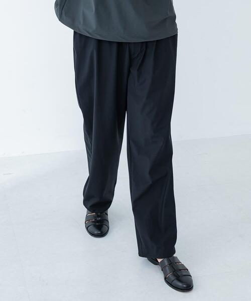 URBAN RESEARCH（アーバンリサーチ）の「FREEZY DRAWSTRING PANTS