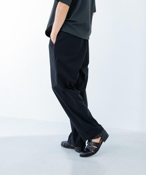 URBAN RESEARCH（アーバンリサーチ）の「FREEZY DRAWSTRING PANTS（その他パンツ・メンズ・ブラック/グリーン系その他・MEDIUM/LARGE）」の4枚目の写真