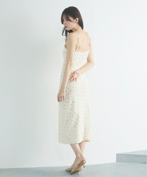 ハーリップトゥ　フラワープリント ワンピース beige petale / pearl white / brandy rose】Sunflower-Printed