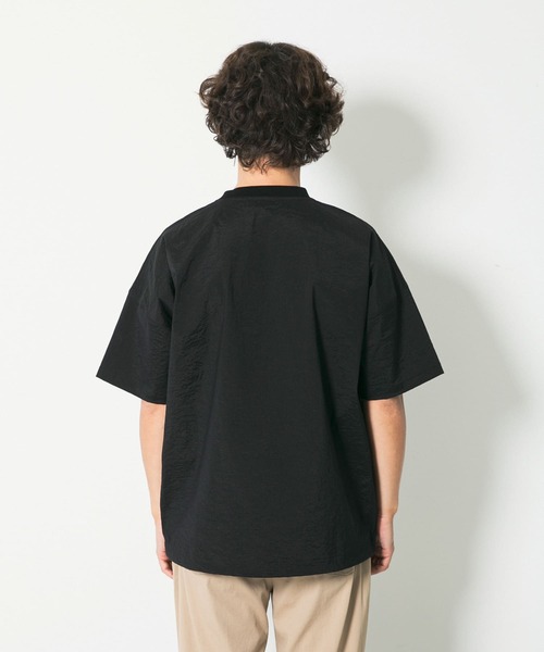 URBAN RESEARCH Sonny Label（アーバンリサーチサニーレーベル）の「OOPS　接触冷感・撥水機能Tシャツ（Tシャツ/カットソー・メンズ・チャコールグレー/ブラック/グリーン系その他・MEDIUM/LARGE/X-LARGE）」の18枚目の写真