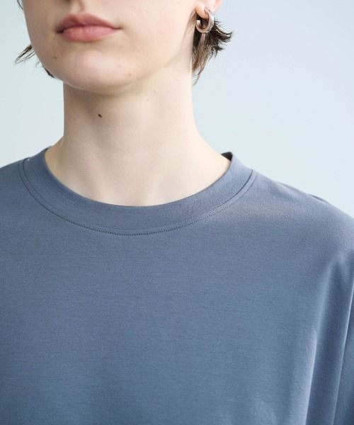 N.O.R.C(ノーク)の「フォルムトップス【クールスムース】(Tシャツ/カットソー・レディース・ブラック/オフホワイト/チャコール・フリー)」の4枚目の写真