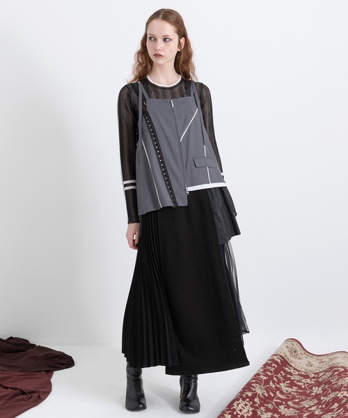 AULA AILA（アウラアイラ）の「バックプリーツキャミソールトップス（ベスト・レディース・グレイッシュベージュ/ブラック/グレー・0）」の18枚目の写真