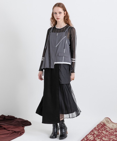 AULA AILA（アウラアイラ）の「バックプリーツキャミソールトップス（ベスト・レディース・グレイッシュベージュ/ブラック/グレー・0）」の14枚目の写真