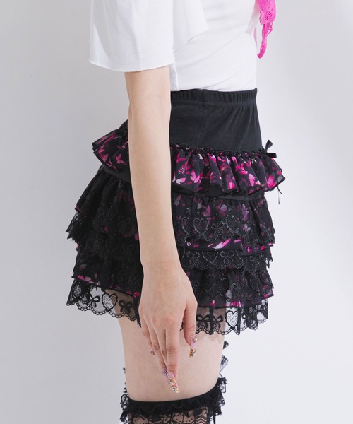 Diable baiser（ディアブルベーゼ）の「花柄レースティアードミニスカート【大きいサイズ有】（スカート・レディース・ブラック系その他/ブラック/ピンク・SMALL/MEDIUM/LARGE/LL）」の6枚目の写真