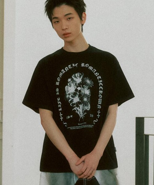 ROMANTIC CROWN(ロマンティッククラウン)の「A'GEM/9 × .kom 『ROMANTIC CROWN/ロマンティック クラウン』 COAL FLOWER T-SHIRT/コールフラワー Tシャツ(Tシャツ/カットソー・メンズ・ホワイト/チャコールグレー/ブラック・L/M)」の3枚目の写真