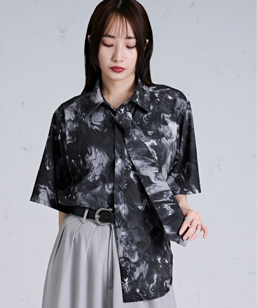 Ellno Loset(エルノロゼット)の「チェーンネクタイセットGALAXYシャツ(シャツ/ブラウス・メンズ・オフホワイト/パープル系その他/ブラック系その他・MEDIUM/SMALL/LARGE)」の3枚目の写真