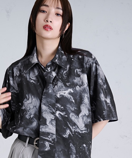 Ellno Loset(エルノロゼット)の「チェーンネクタイセットGALAXYシャツ(シャツ/ブラウス・メンズ・オフホワイト/パープル系その他/ブラック系その他・MEDIUM/SMALL/LARGE)」の11枚目の写真