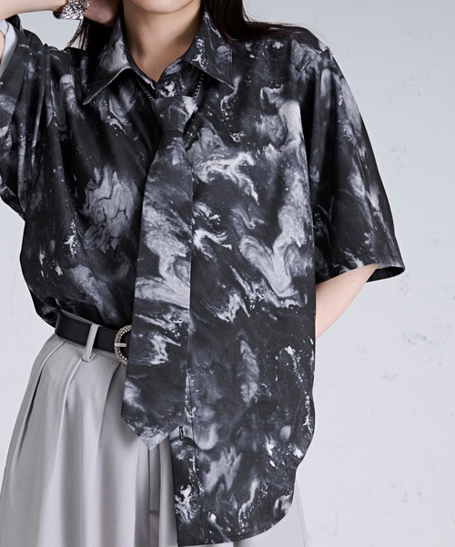 Ellno Loset(エルノロゼット)の「チェーンネクタイセットGALAXYシャツ(シャツ/ブラウス・メンズ・オフホワイト/パープル系その他/ブラック系その他・MEDIUM/SMALL/LARGE)」の12枚目の写真