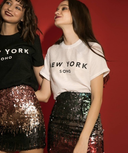 Rivel(リヴェル)の「【COCOSIN】クルーネック プリント 半袖Tシャツ バックジップ(Tシャツ/カットソー・レディース・ホワイト/ブラック・M/L/S)」の4枚目の写真