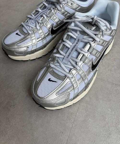 新品、未使用Nike ホワイトブラウン スニーカー　p-6000wo NIKE W P-6000 LIGHT BONE/SUMMIT WHITE-METALLIC GOLD 19HO-I