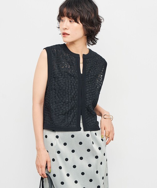 NOLLEY’S(ノーリーズ)の「《手洗い可能》フラワー刺繍生地ベスト(ベスト・レディース・ブラック/オフホワイト・38)」の14枚目の写真