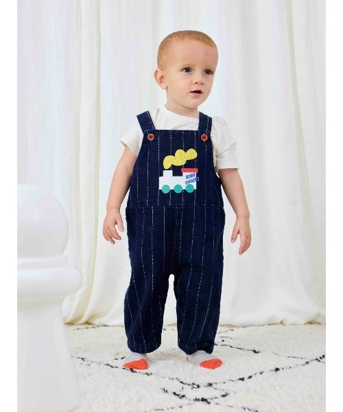 BOBO CHOSES(ボボショーズ)の「Bobo Choo Choo denim dungaree(サロペット/オーバーオール・キッズ・ダークネイビー・24MONTH/18MONTH)」の1枚目の写真
