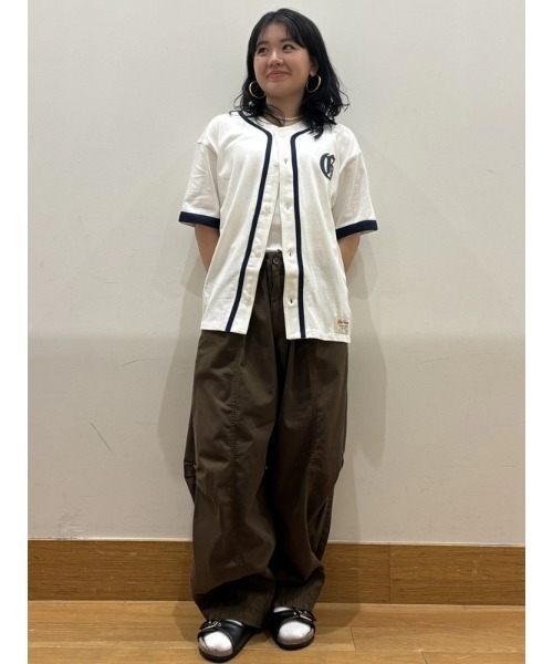 GAP（ギャップ）の「デニム GAPロゴ ベースボールジャージー (キッズ)（シャツ/ブラウス・キッズ・ブラック/オフホワイト・160cm/150cm/140cm/130cm/120cm/110cm）」の6枚目の写真