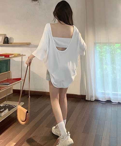 Songe(ソンジュ)の「バックオープンオーバーサイズ半袖Tシャツ(Tシャツ/カットソー・レディース・ホワイト/グレー/ブラック・M/L)」の4枚目の写真